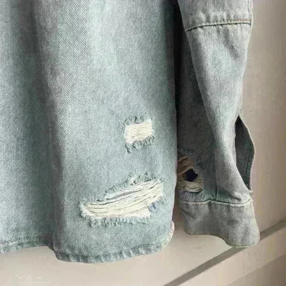 Zara Denim Overshirt 100% cotton size  M Oversized Blue washed Shacket Jacket - Picture 9 of 9